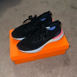 Women’s Nike Epic React Flyknit 2
